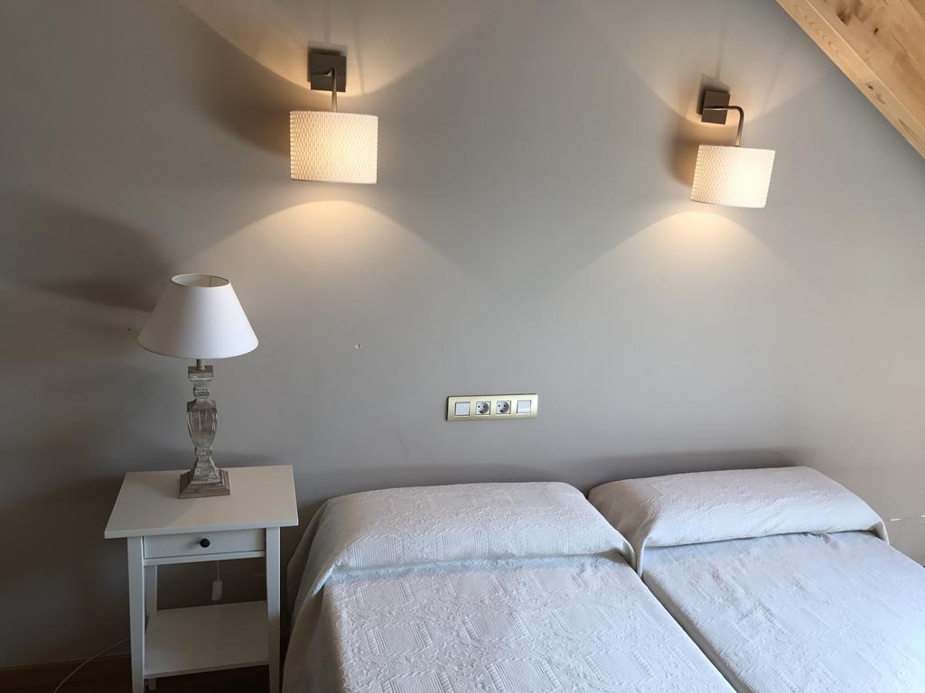 Atico Balcon De Jaca II Apartment Exterior foto